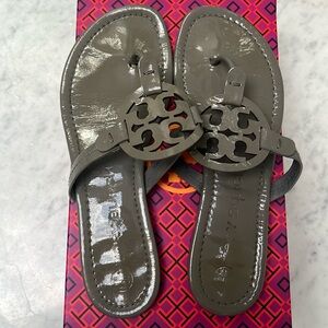 Tory Burch Miller Sandals - Gray patent leather 8M